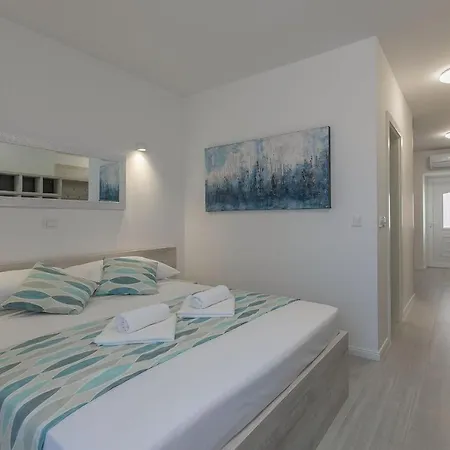 B&b-ld 4*