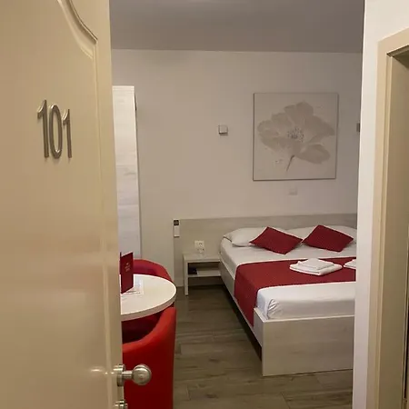 לינה וארוחת בוקר B&b-ld