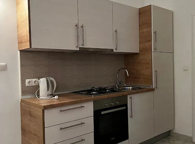 B&b-ld לינה וארוחת בוקר פולה