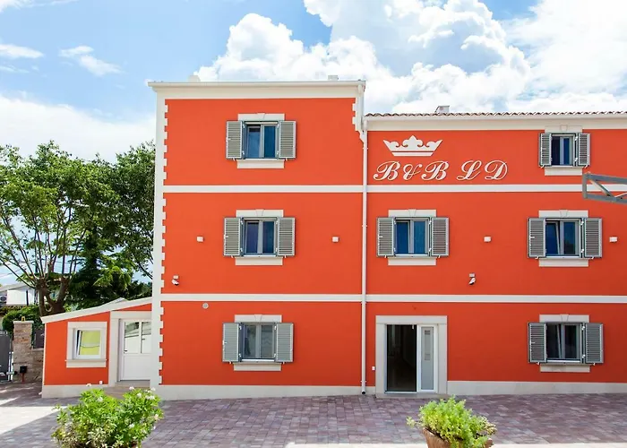 לינה וארוחת בוקר B&b-ld 4*