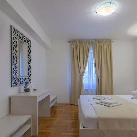 Bed & Breakfast B&b-ld Pola